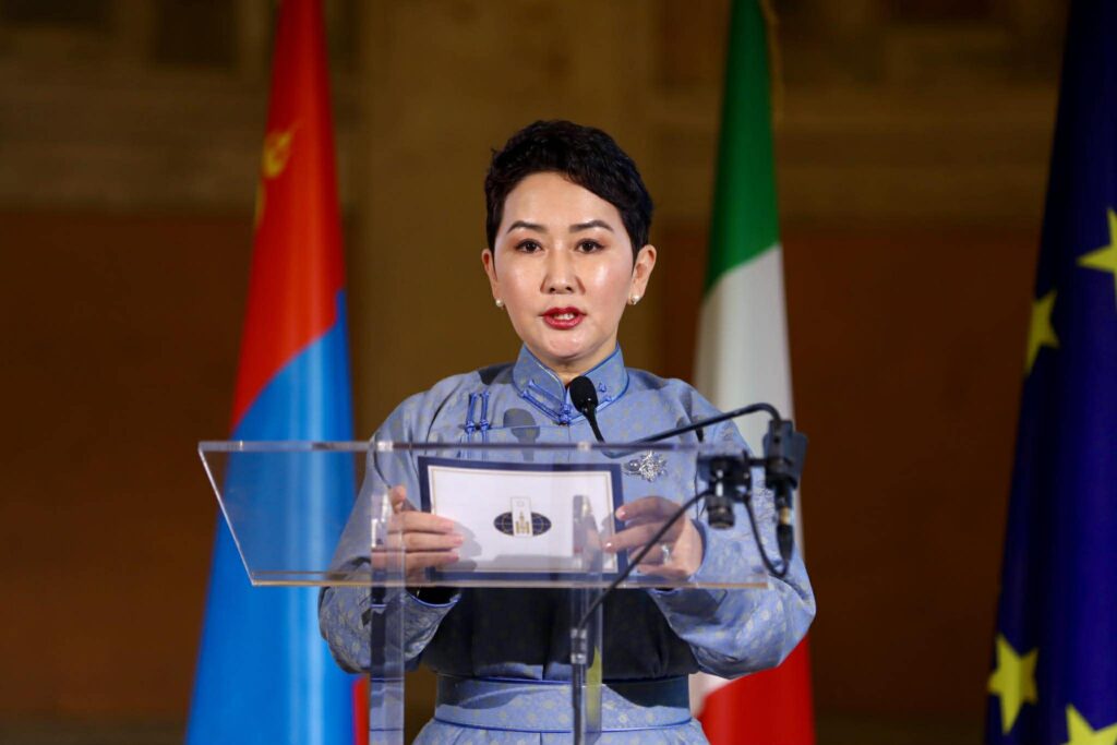 received 2096140657882377 1024x683