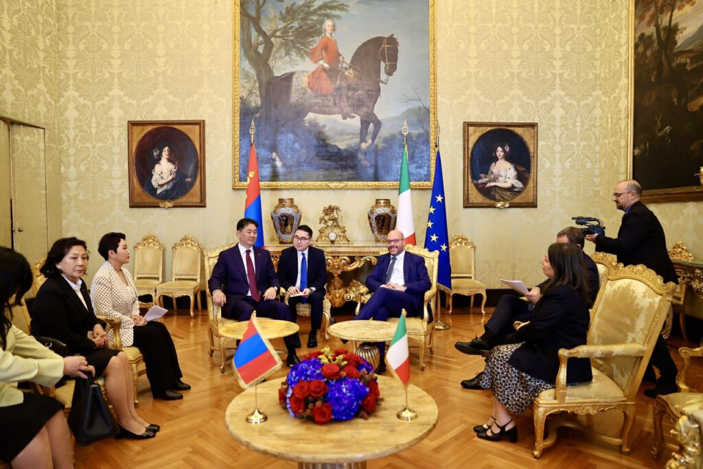 received 743654222080585 1024x683